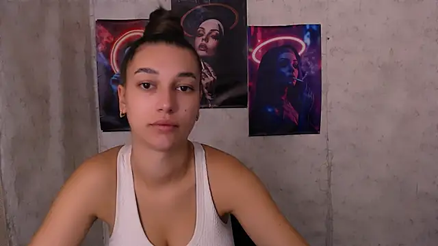 KarolinaRosse  online show from September 18, 2025, 4:58 am