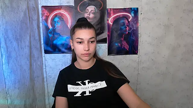 KarolinaRosse  online show from October 14, 2025, 4:57 am