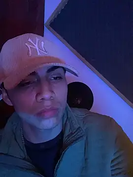 SkinnyHot444 online show from January 16, 2025, 11:48 am