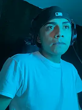 SkinnyHot444 online show from January 31, 2025, 8:11 am