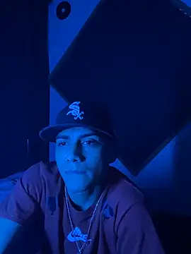 SkinnyHot444 online show from February 5, 2025, 12:27 pm