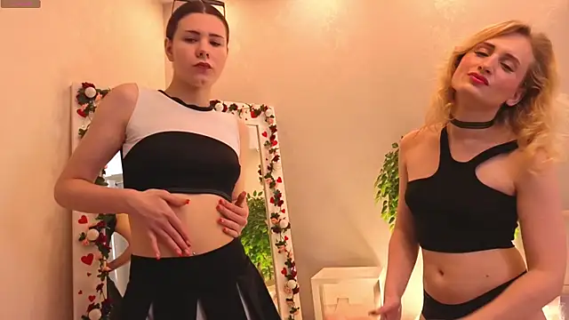 Bella Murrr online show from March 18, 2025, 12:36 pm