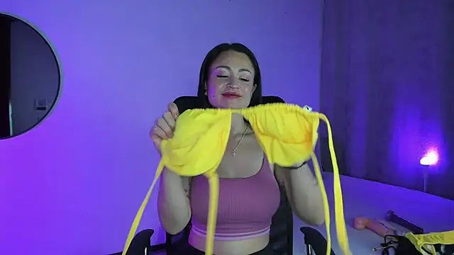 SaraMilf 69 online show from March 1, 2025, 7:15 pm