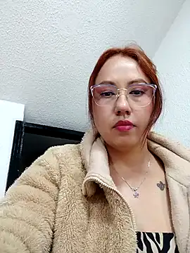 VIOLETA-25  online show from February 2, 2025, 4:32 pm