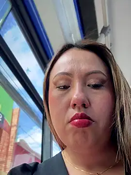 VIOLETA-25  online show from November 18, 2025, 2:54 pm