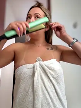 VIOLETA-25  online show from April 21, 2026, 3:07 pm