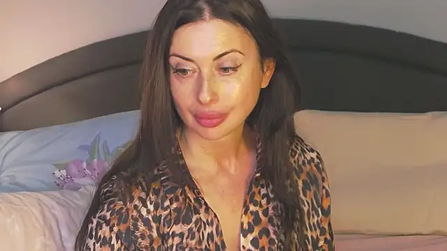 Mia Lovi online show from September 13, 2025, 5:46 pm