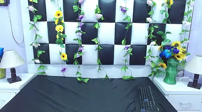 Morgana Smit online show from February 6, 2025, 8:34 pm