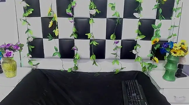 Morgana Smit online show from February 13, 2025, 4:28 pm