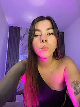 Snapshot of luccianagreyy chatting on April 28, 2026, 11:59 am luccianagreyy online show from April 28, 2026, 11:59 am