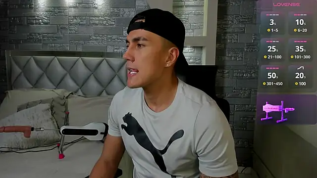 Aron Bolt online show from March 6, 2025, 1:58 am