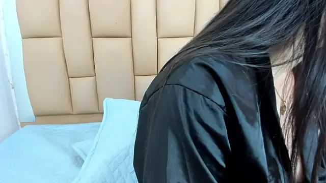 Amy wats0n online show from January 18, 2025, 7:04 pm