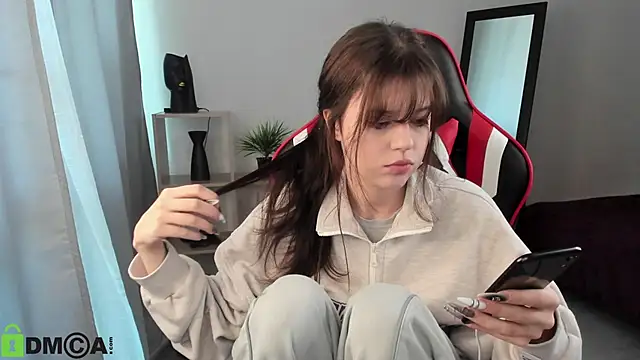 Este Glen online show from March 21, 2025, 10:28 am