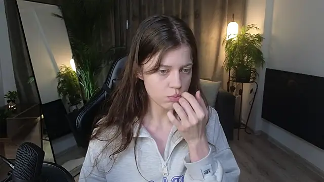 Este Glen online show from October 16, 2025, 10:33 pm