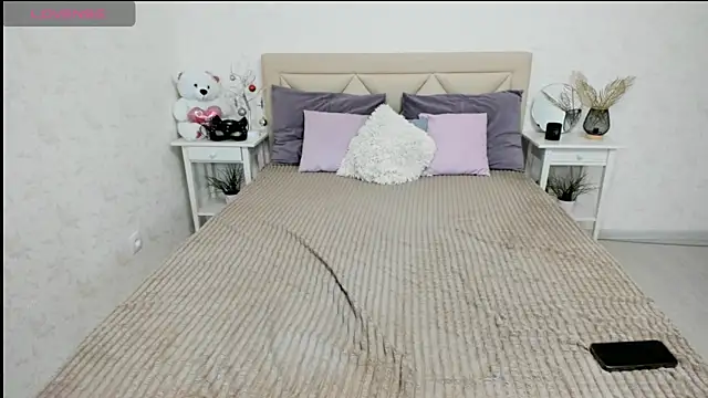 BettyBloom69 online show from December 5, 2024, 7:27 am