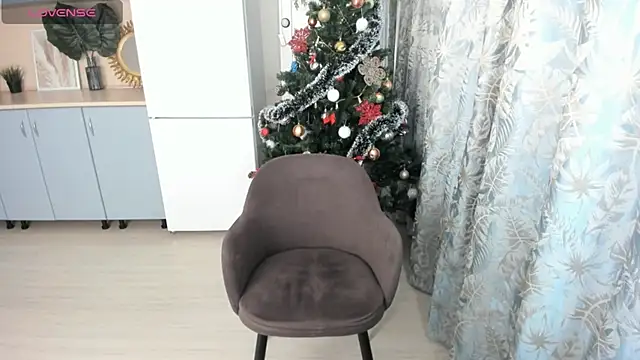 BettyBloom69 online show from December 19, 2024, 7:40 am