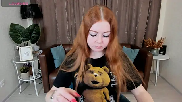 BettyBloom69 online show from January 28, 2025, 4:18 am