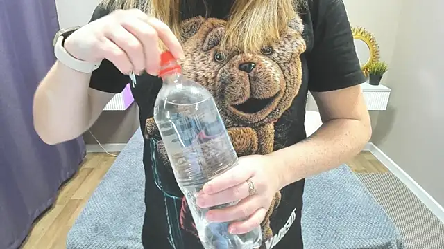 BettyBloom69 online show from November 13, 2025, 4:55 am