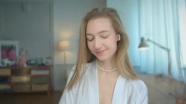 solar bella online show from February 27, 2025, 10:37 am