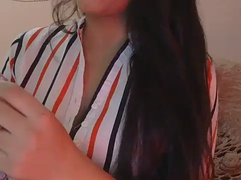 Snapshot of diva-22 chatting on June 27, 2026, 11:26 am diva-22 online show from June 27, 2026, 11:26 am