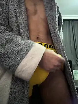 pxrnsenpaii online show from October 16, 2025, 9:05 pm