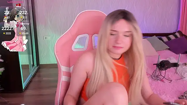 LisaElfy online show from December 18, 2024, 11:51 pm