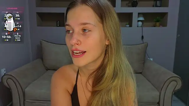 LinaCristonsen online show from September 14, 2025, 4:28 pm