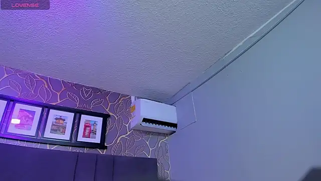 elodie walker online show from October 7, 2025, 8:28 pm