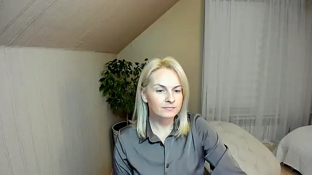 Alicee Gracee online show from January 5, 2025, 4:48 pm