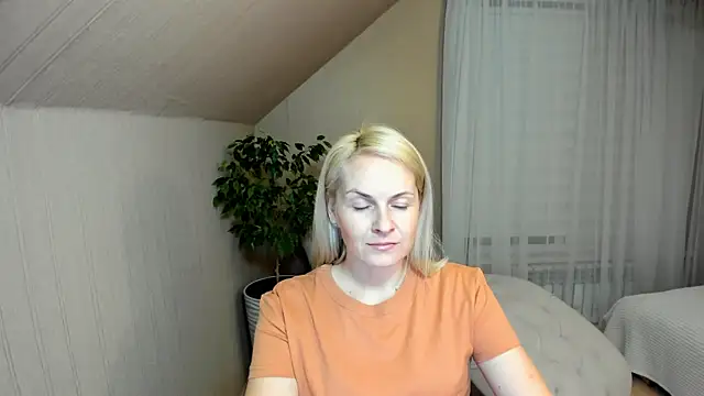 Alicee Gracee online show from January 10, 2025, 4:20 pm