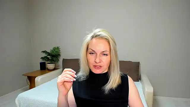 Alicee Gracee online show from January 28, 2025, 5:46 pm