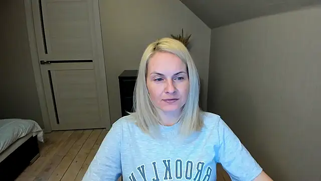 Alicee Gracee online show from February 25, 2025, 7:03 pm