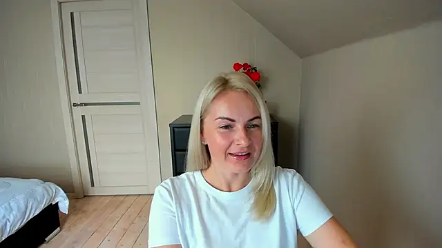 Alicee Gracee online show from October 6, 2025, 9:40 am