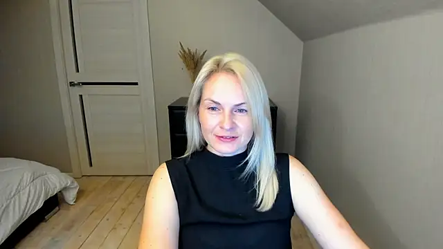 Alicee Gracee online show from October 17, 2025, 7:38 pm