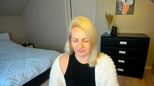 Alicee Gracee online show from November 27, 2025, 9:22 am