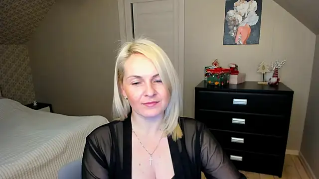 Alicee Gracee online show from December 5, 2025, 8:38 pm