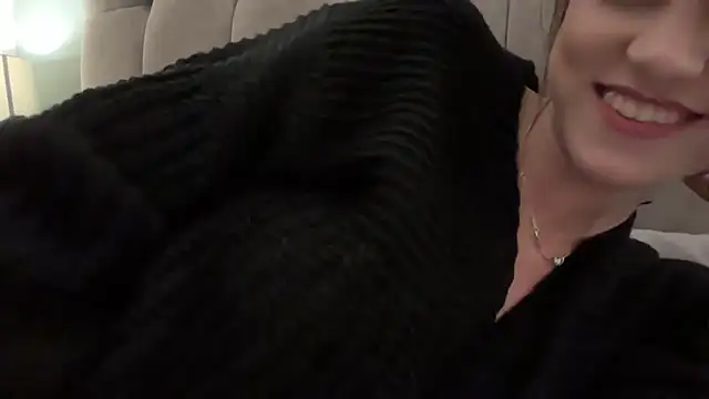 LustfulLuna  online show from December 2, 2024, 4:31 pm