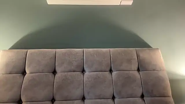 LustfulLuna  online show from February 5, 2025, 3:31 pm