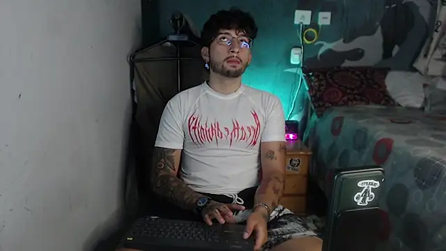 Dereck Dickson online show from November 12, 2025, 3:07 am