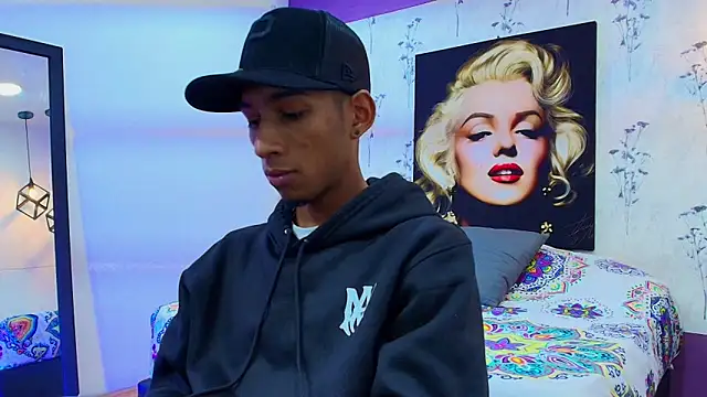 alejandro king1 online show from February 26, 2025, 12:47 pm