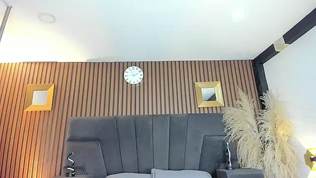 NaxaAndLexi  online show from April 20, 2026, 2:09 pm