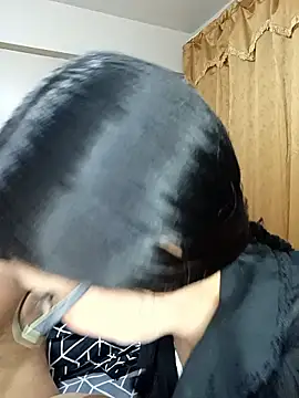 Lucy Chery online show from December 14, 2025, 11:20 pm