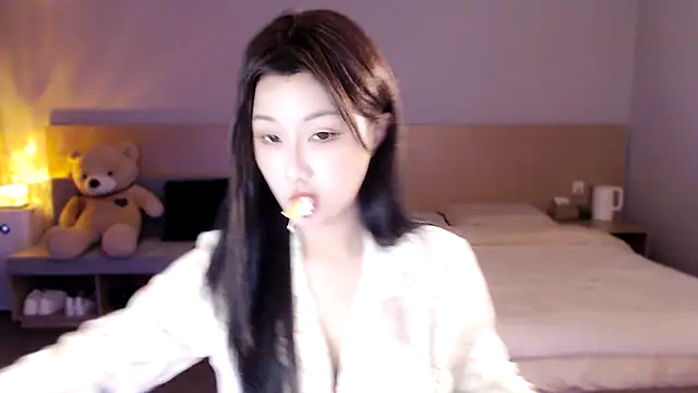 Lucky-baby online show from December 14, 2024, 3:25 pm