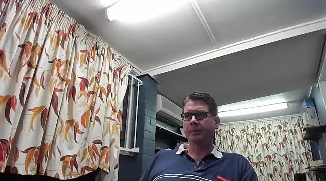 tilobinder online show from March 10, 2025, 12:48 pm