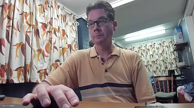 tilobinder online show from March 16, 2025, 1:17 pm