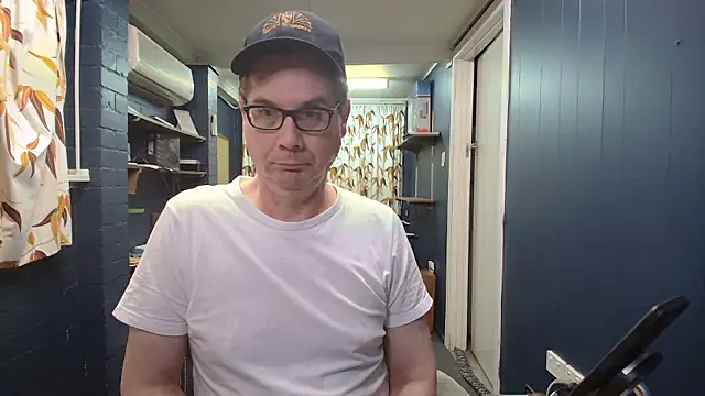 tilobinder online show from January 19, 2026, 4:00 pm