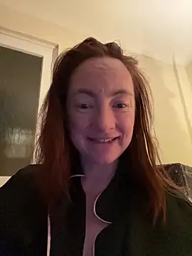 LouiseTswing online show from December 22, 2024, 10:36 pm