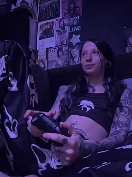 MissMidnightUK online show from June 20, 2026, 12:03 am