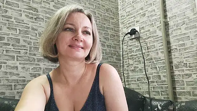 EdithManning online show from January 28, 2025, 11:17 am