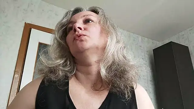 EdithManning online show from May 12, 2026, 7:05 am